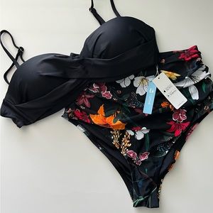 CUPSHE Women's High Waist Bikini Swimsuit Twist Floral Print Two Piece